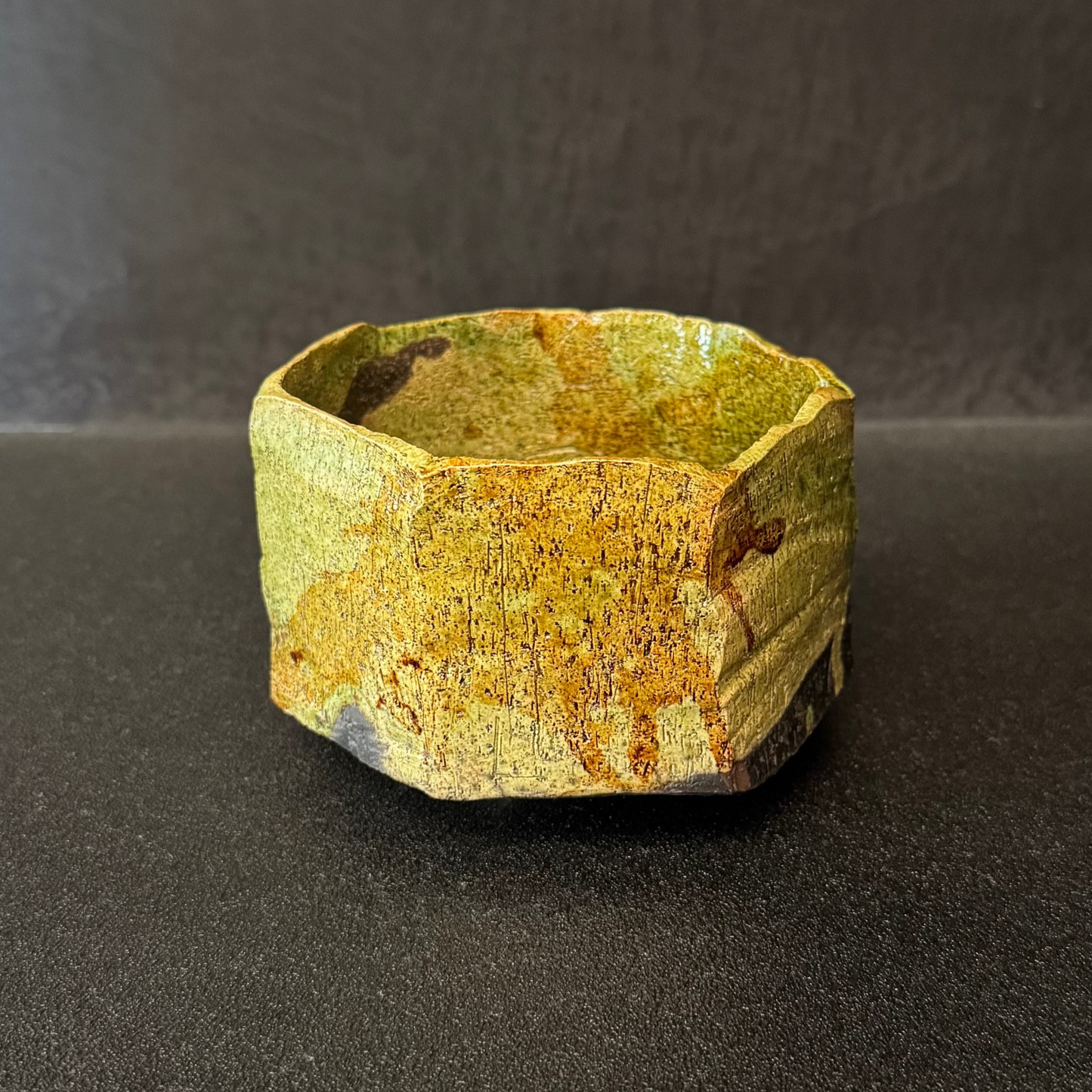 東元生  茶碗  緑釉七角