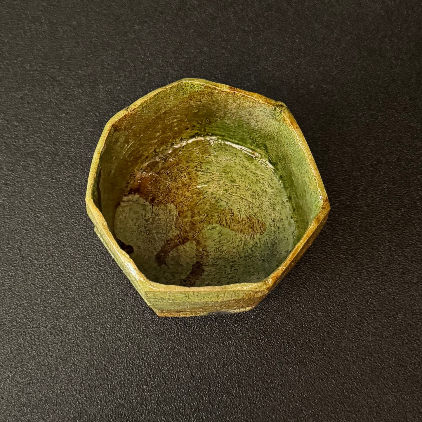 東元生  茶碗  緑釉七角