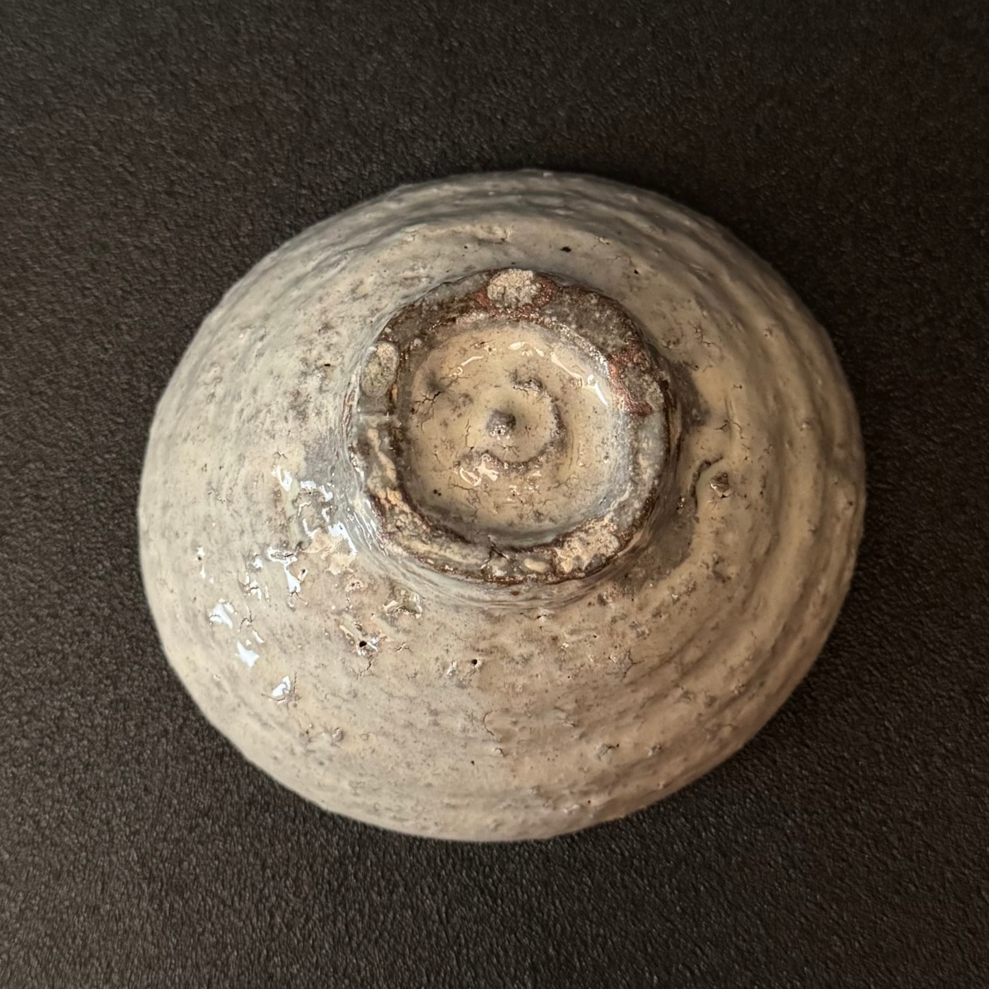 細川護光　粉引茶碗